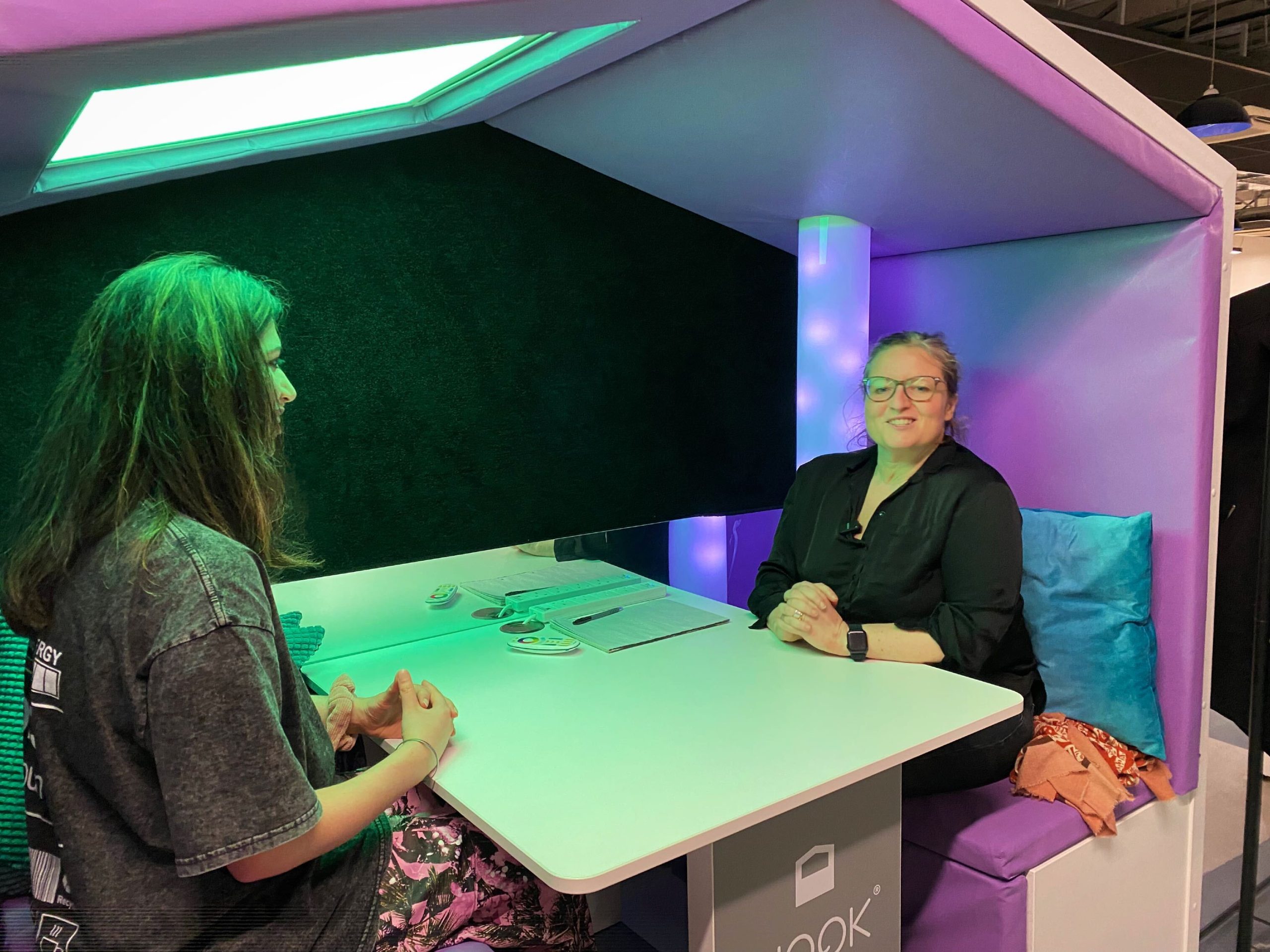 Jasmine from fluo interviewing Elena